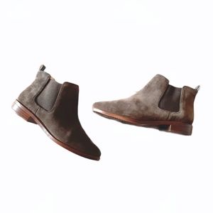 CLARKS COLLECTION TAUPE SUEDE ANKLE BOOTS 6.5